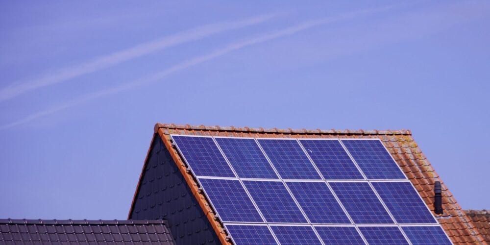De impact van thuisbatterijen op energiekosten en comfort thuis