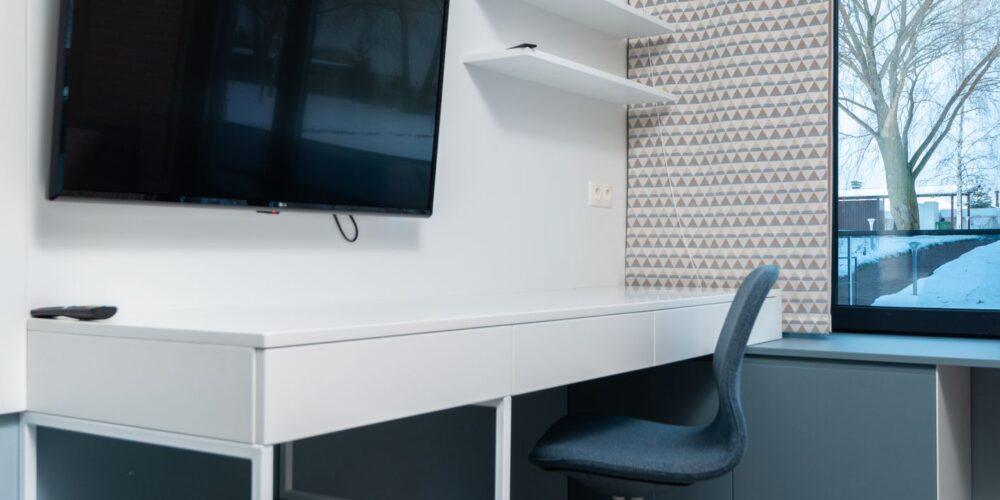 Waarom maatwerk het verschil maakt in een modern interieur