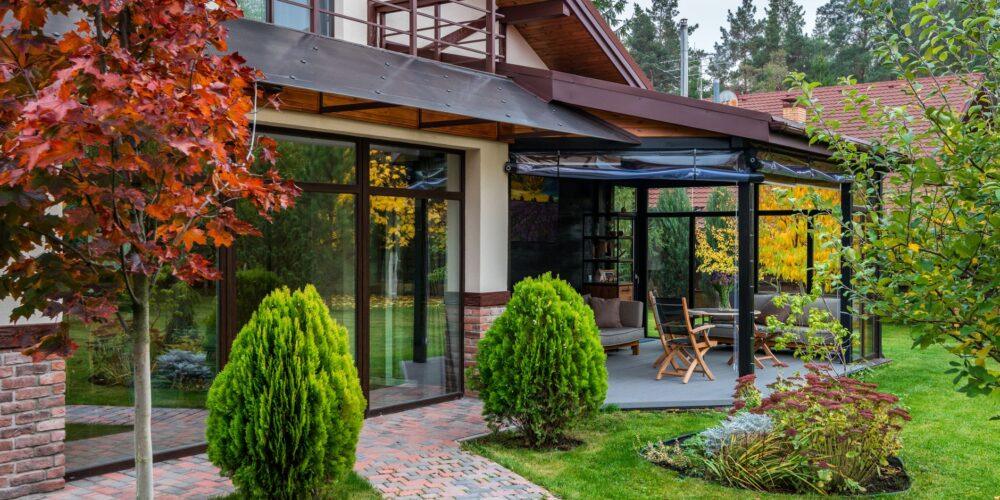 Hoe een veranda de leefruimte in uw tuin kan vergroten